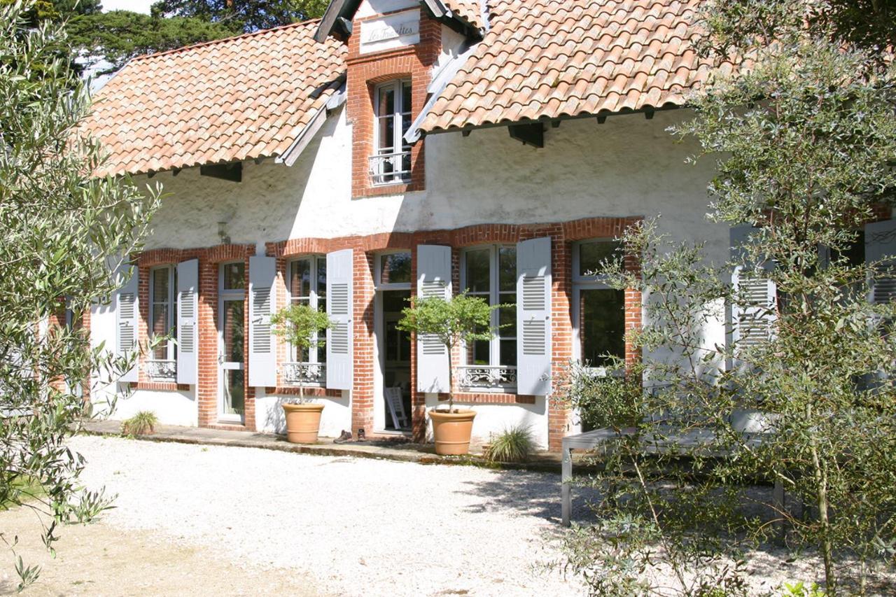 Villa Traditionnelle Pour 8 - 550M De La Plage 诺亚芒提亚 外观 照片