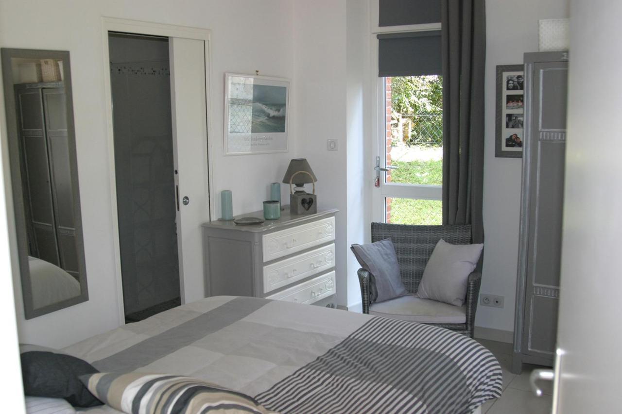 Villa Traditionnelle Pour 8 - 550M De La Plage 诺亚芒提亚 外观 照片